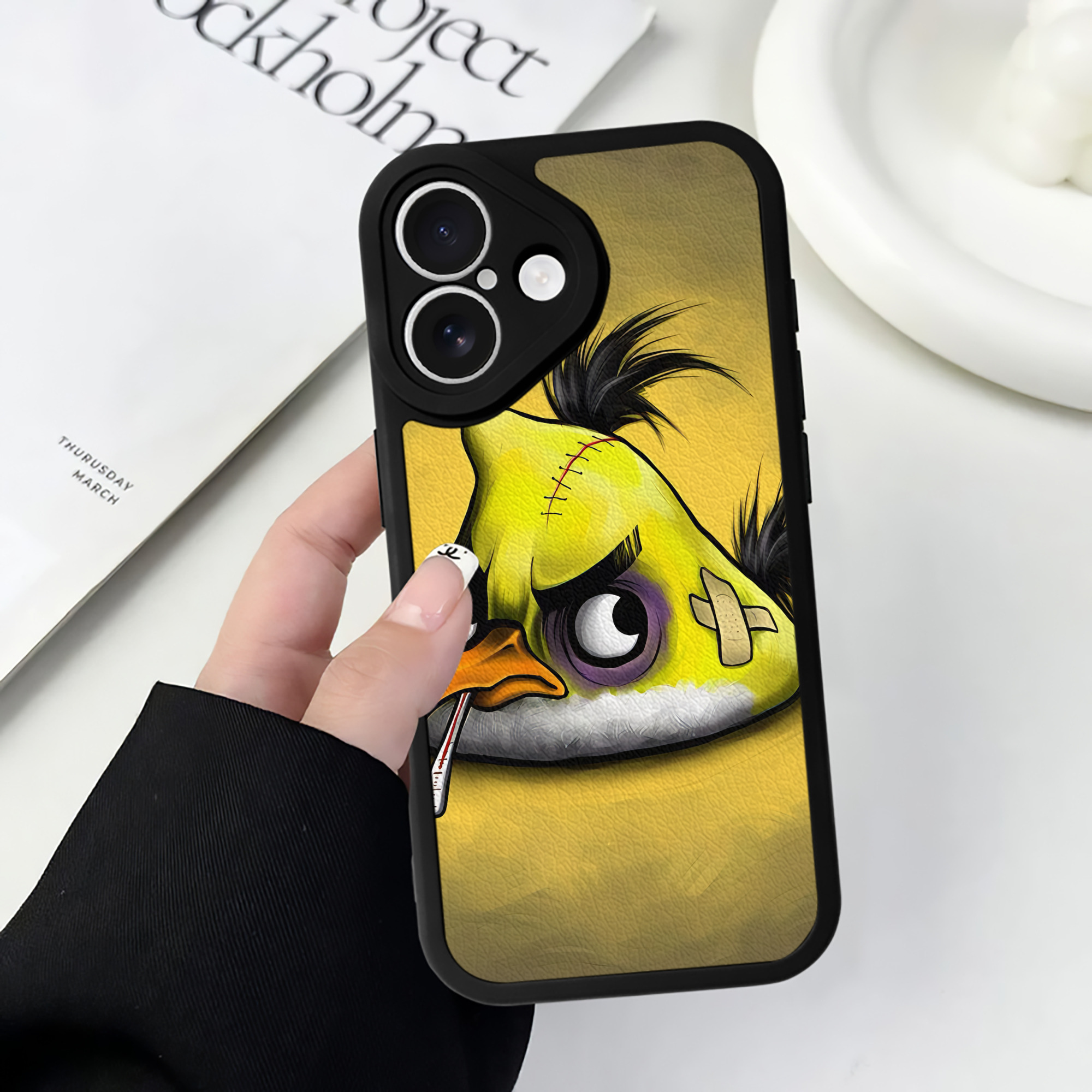 （画像用） Angry Birds アングリーバード 【iPhone 16シリーズ対応】シリコンスマホケース（レザー調） 材質：シリコン